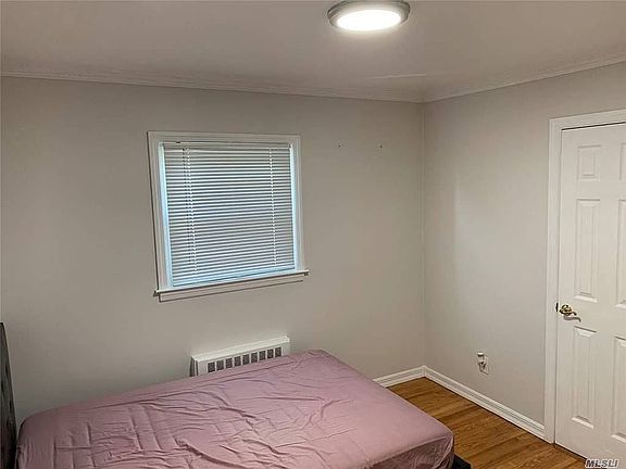 2nd image of 2660 Flower St #1