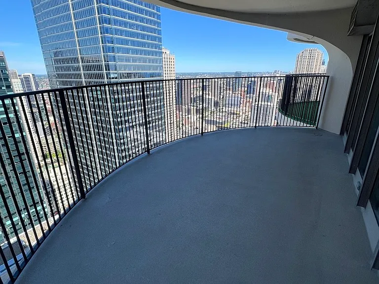 300 N State St #5225 — Photo 21