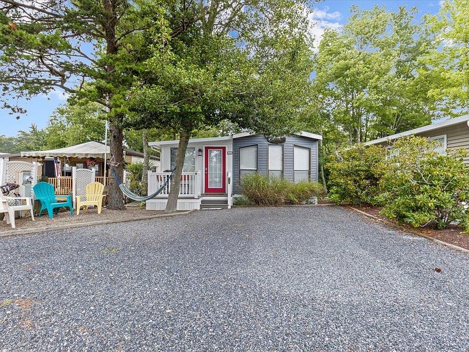 1st image of 177 N Lake Dr #177