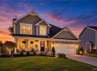 30 Magrum Ln, Lancaster, NY 14086