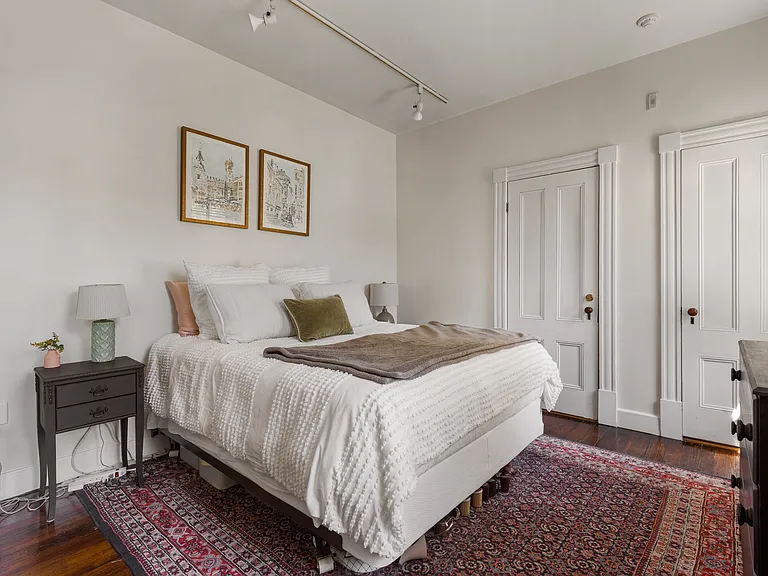 13 Harvard St #2 — Photo 11
