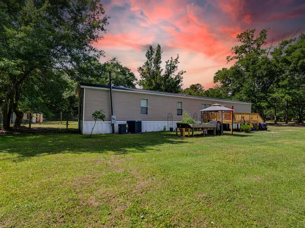 6110 Roper Run Rd, Ravenel, SC 29470