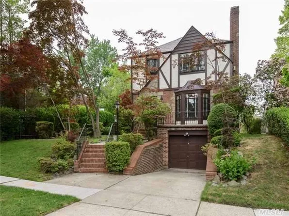 213-11 85th Avenue image 1 of 20