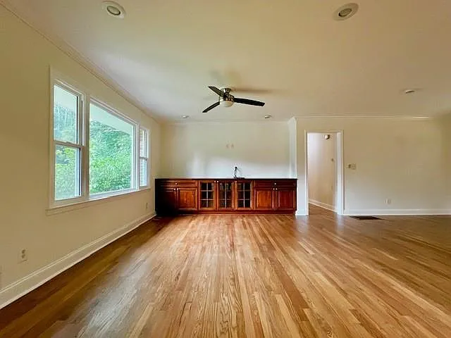 5933 Old Stone Mountain Rd — Photo 4