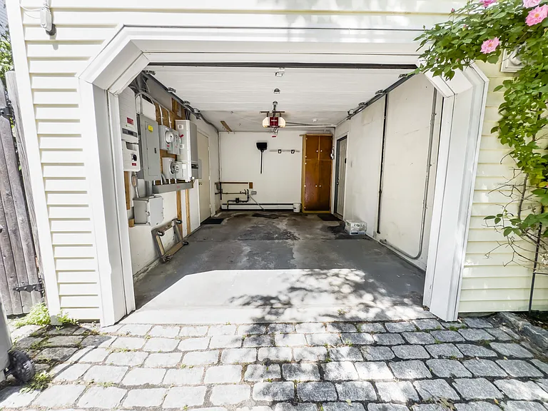 235 Cardinal Medeiros Ave #1 — Photo 26
