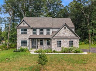 30 Acorn Ln, Elizabethtown, PA 17022