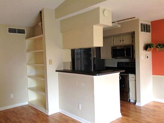3rd image of 2120 El Paseo St APT 1304