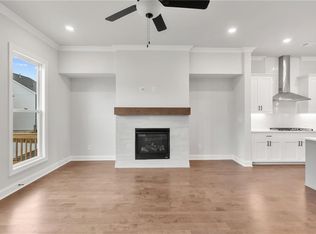 112 Stonehouse Dr, Cumming, GA 30040