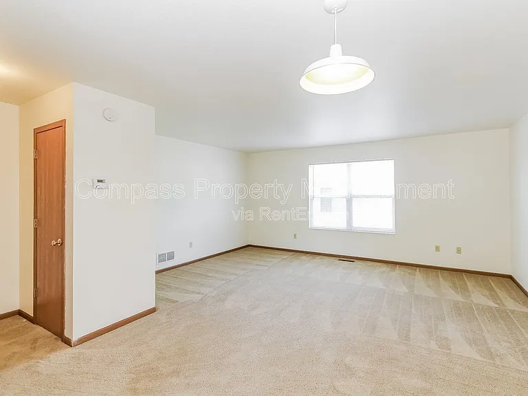 Hightree Townhomes — Photo 35