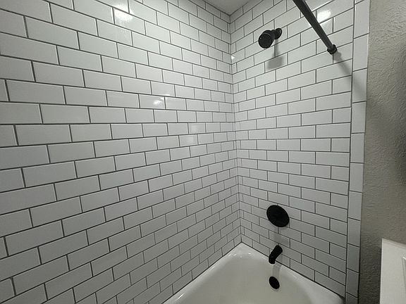 5th image of 4232 Virginia Ave #2