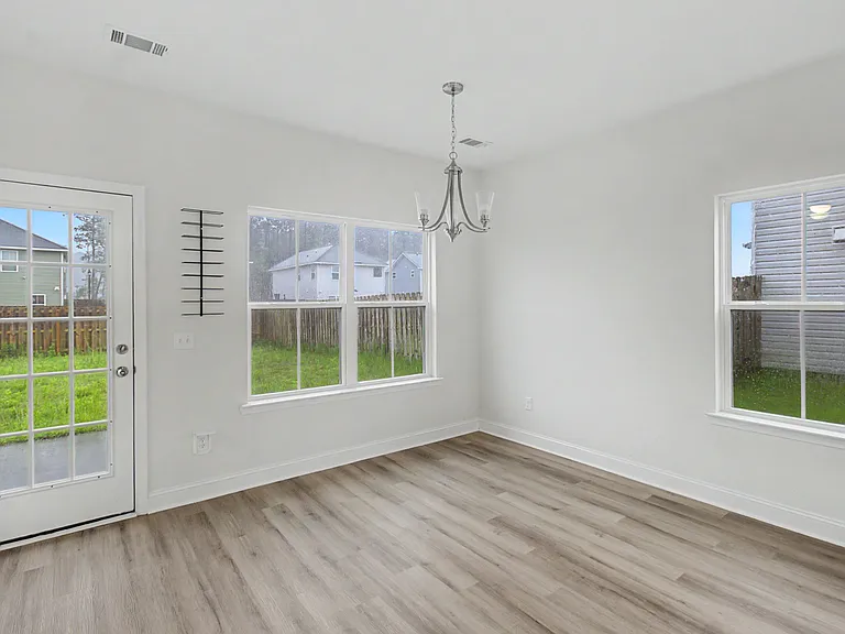 1246 Grayson Ave — Photo 6