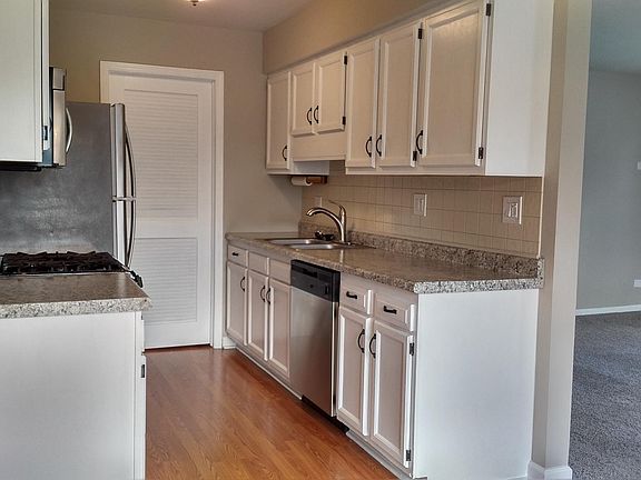 5th image of 1337 Lowell Dr