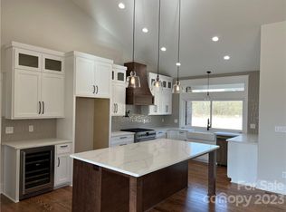 5296 Antler Creek Dr, Granite Falls, NC 28630