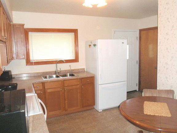 3rd image of 531 N Berwick Blvd