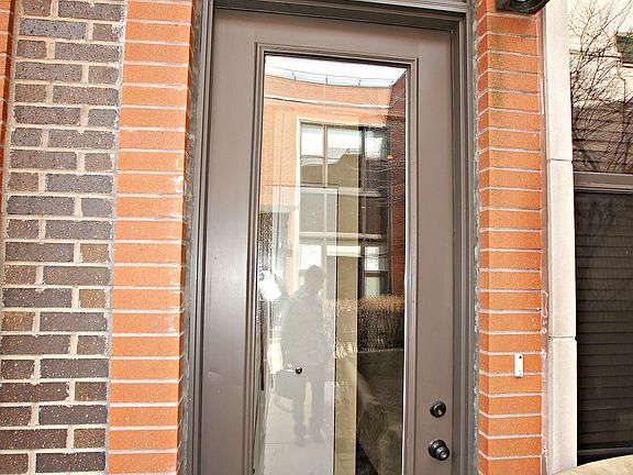 2nd image of 600 W Chicago Ave #938-C