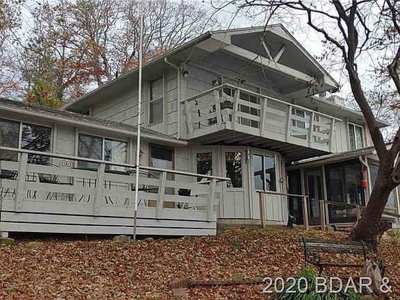 3rd image of 16 Hills St