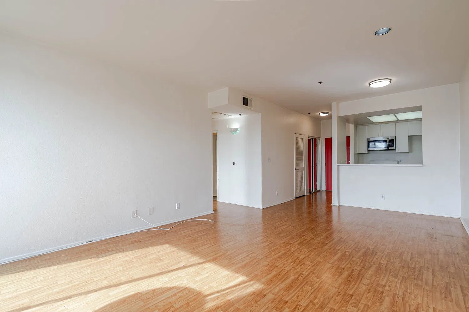 2 bed, 862 sqft, $2,500 — Photo 4