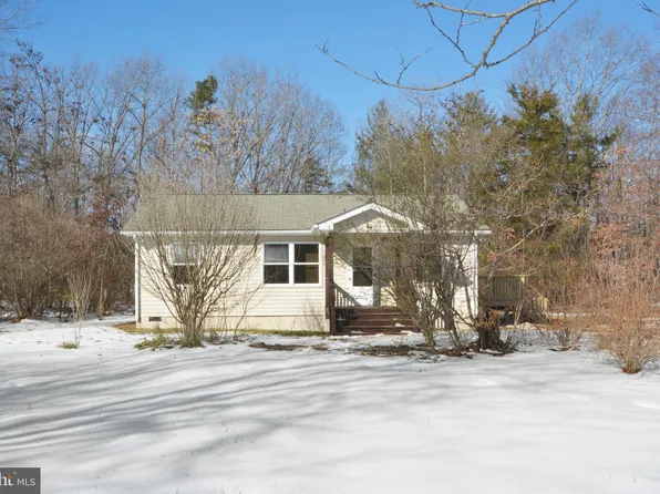 1379 Mica Rd, Mineral, VA 23117