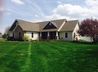 218 N Olive St, Farmland, IN 47340
