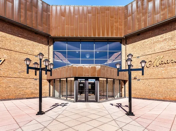 402 Paradise Rd APT Phq, Swampscott, MA 01907