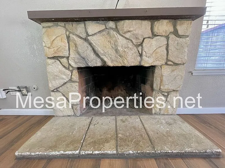 16140 Rosemary Dr — Photo 7