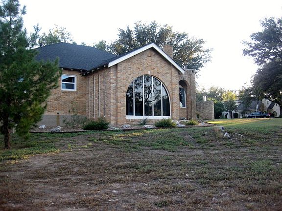 2nd image of 1212 Paseo De Vaca St