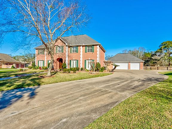 3rd image of 3512 Terrace Dr