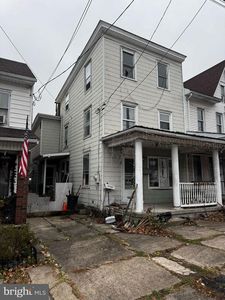 1104 W Walnut St, Coal Township, PA, 17866