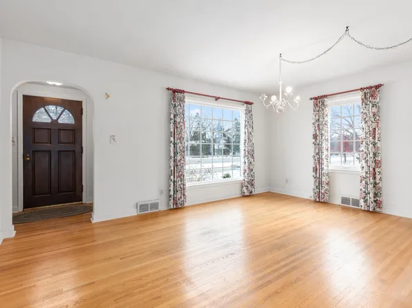 1814 S 6th St, Brainerd, MN 56401