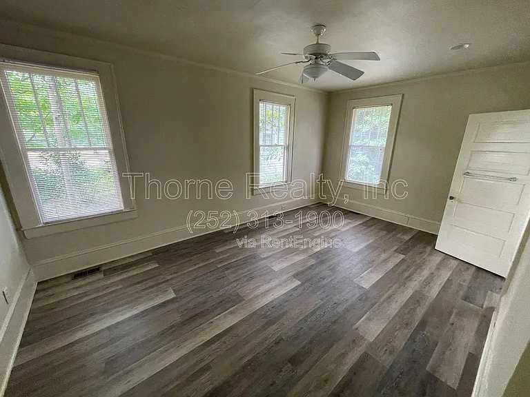 1524 Sunset Ave — Photo 21