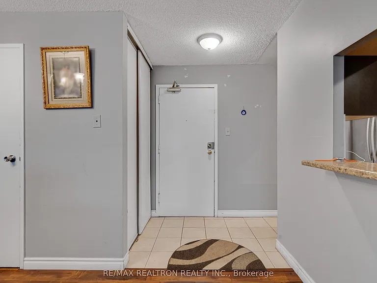 25 Trailwood Dr #2403 — Photo 7