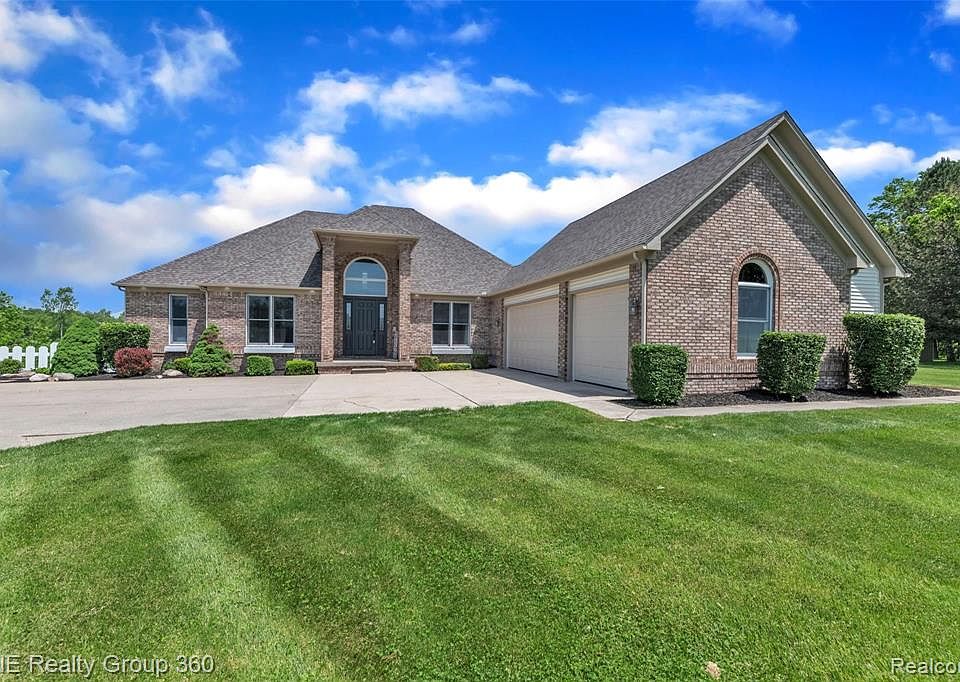 7520 Shuman Dr, Goodrich, MI 48438 Zillow