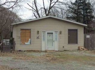 6189 Cedar Ln, Rochester, IN 46975