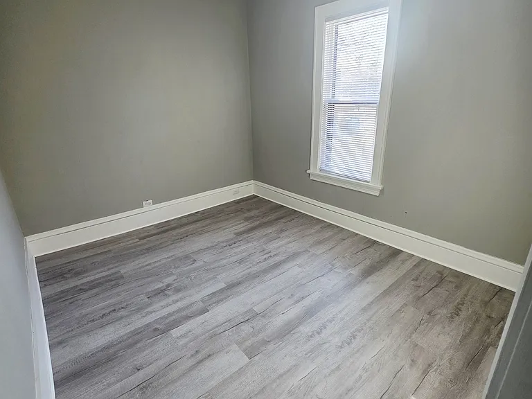 414 33rd Ave N #1 — Photo 16