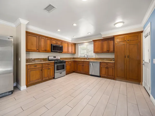 525 S Cardiff St, Anaheim, CA 92806