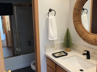 42184 Smoke Tree Ln, Shaver Lake, CA 93664