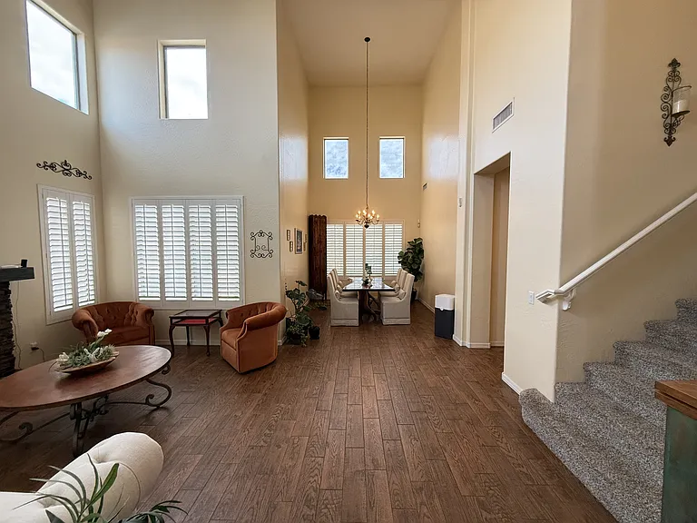 2245 W Clearview Trl — Photo 18