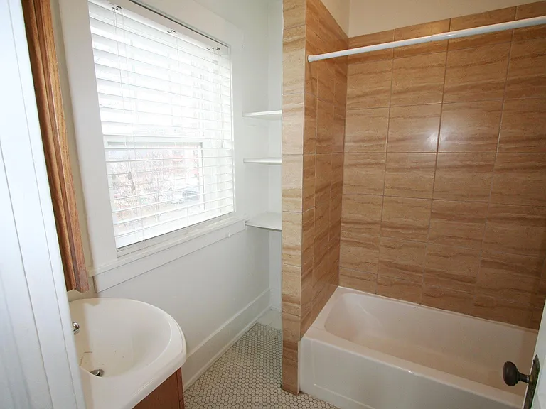 810 E 12th Ave #14 — Photo 6