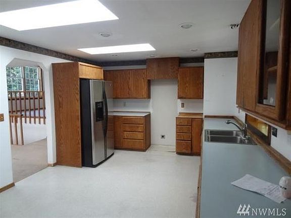3rd image of 8810 110th St SW