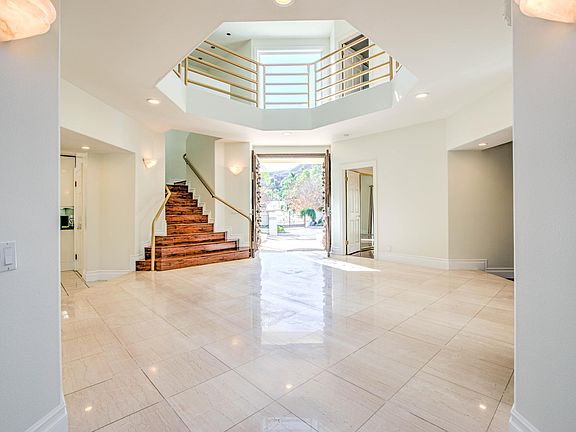 5th image of 24901 Palmilla Dr