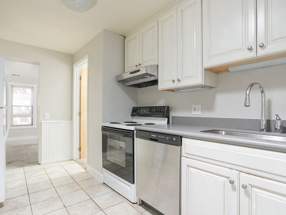 1913 Arapahoe Kitchen