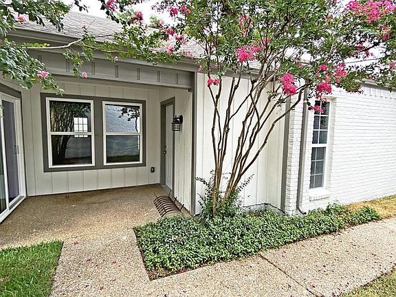 4th image of 1104 Richland Oaks Dr