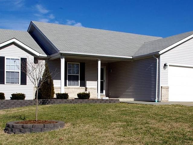1st image of 74 Robin Hood Dr