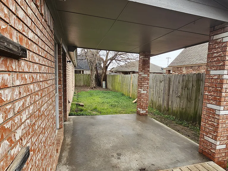 2602 Lonnie Ln — Photo 25