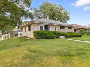 1580 W Bolivar Ave, Milwaukee, WI 53221