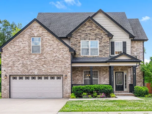 1697 Ellie Piper Cir, Clarksville, TN 37043