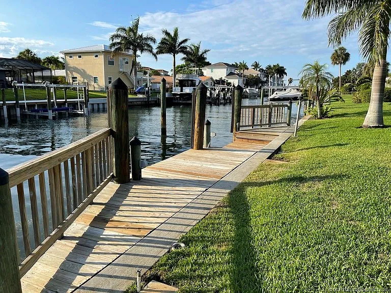 513 Gunwale Ln — Photo 39