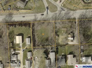 5417 Q St, Omaha, NE 68117