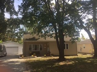 806 N Lincoln St, Robinson, IL 62454