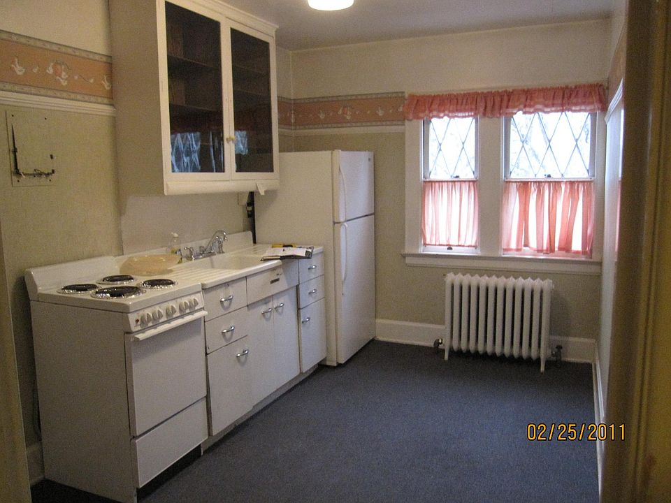 Have friends for dinner in the roomy kitchen
